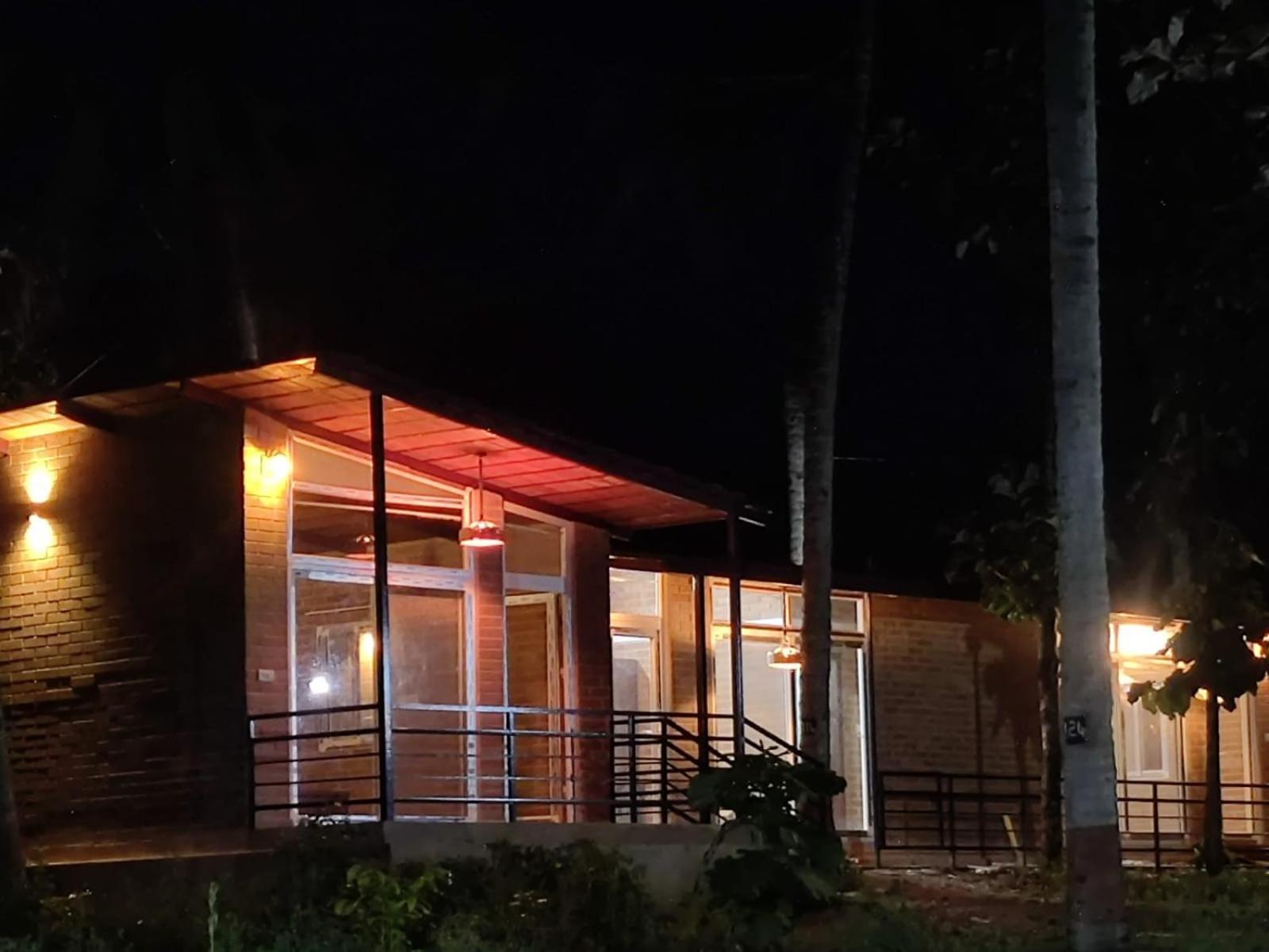 Cosmic Connect Trails Kabini Antharasanthe Buitenkant foto