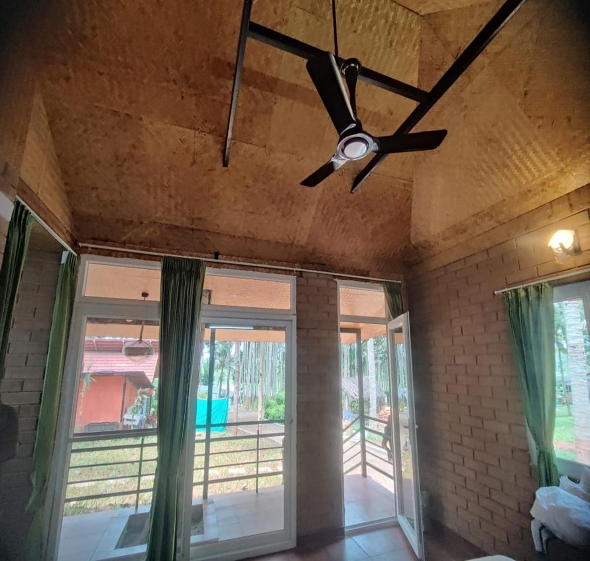 Cosmic Connect Trails Kabini Antharasanthe Buitenkant foto